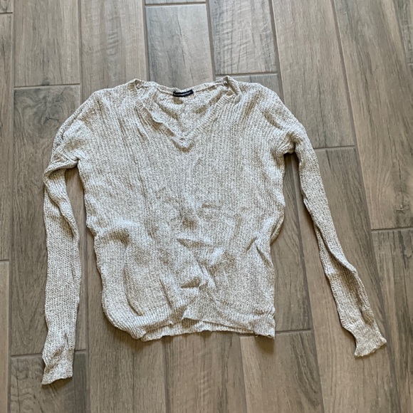 Brandy Melville Sweaters - Brandy Melville sweater